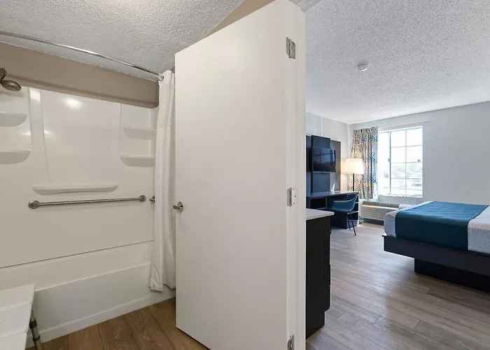 6 Tucson, Az - North 4*
