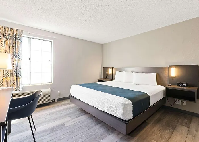 6 Tucson, Az - North Hotel